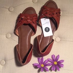 NWT Sandals